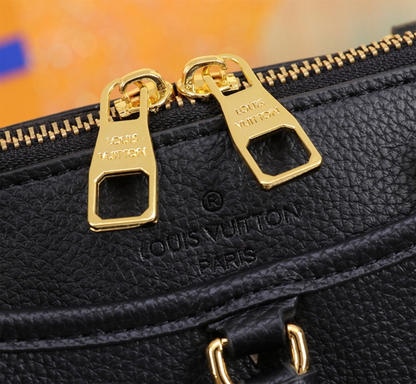 ルイヴィトンバッグ内部構造